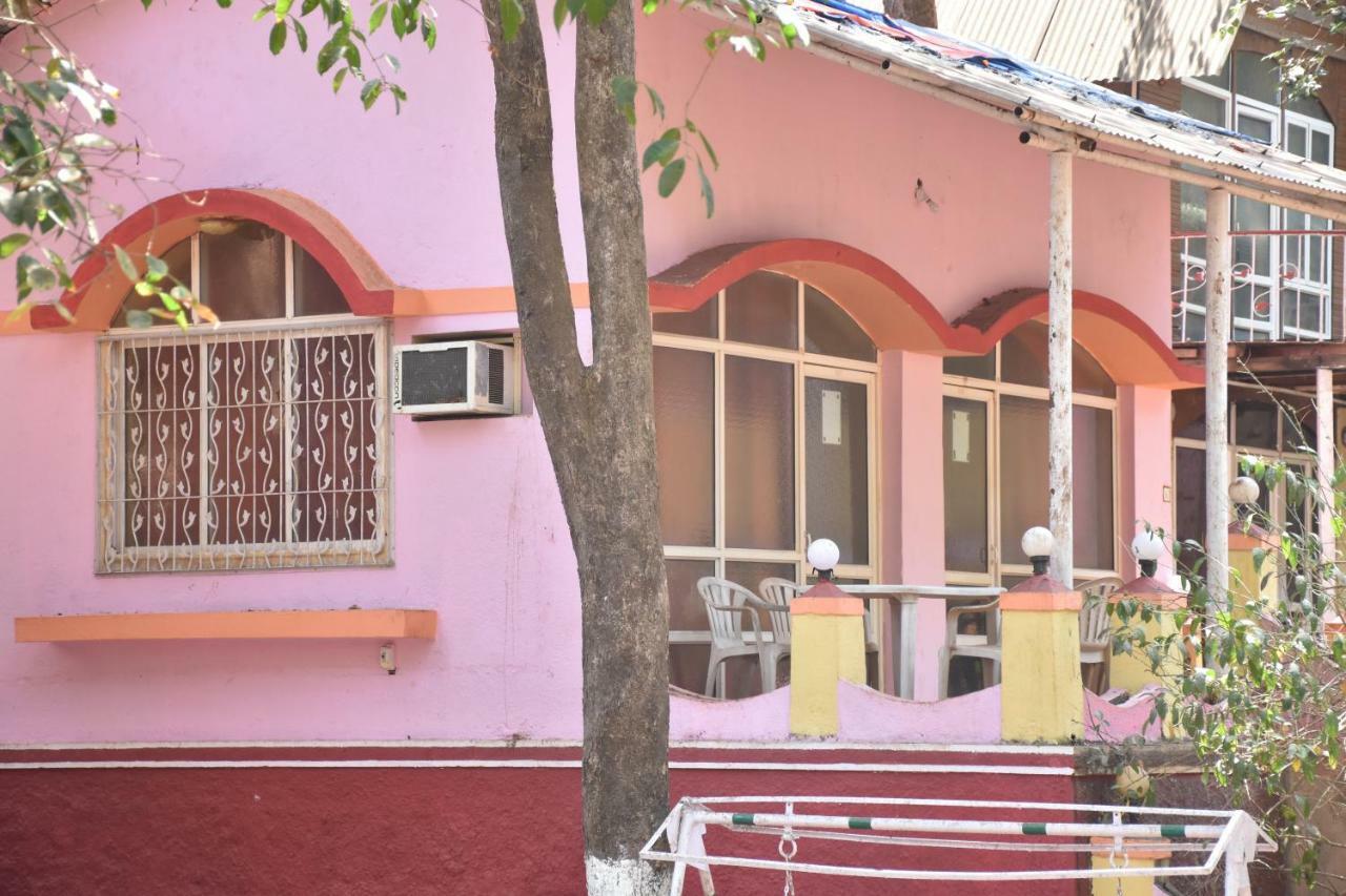 Green Hill Resort Matheran Zewnętrze zdjęcie